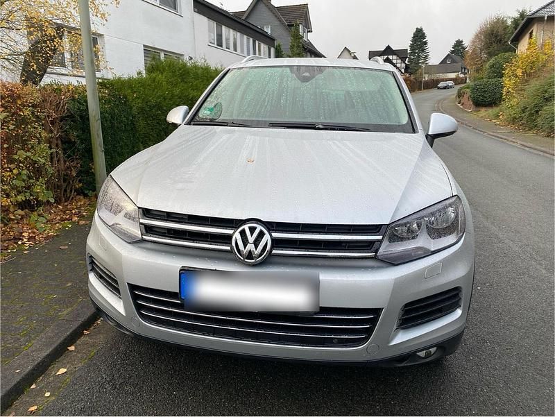 Silber Gebraucht 2013 VW Touareg SUV | 9.900 € (Superpreis) - Bild 1/4