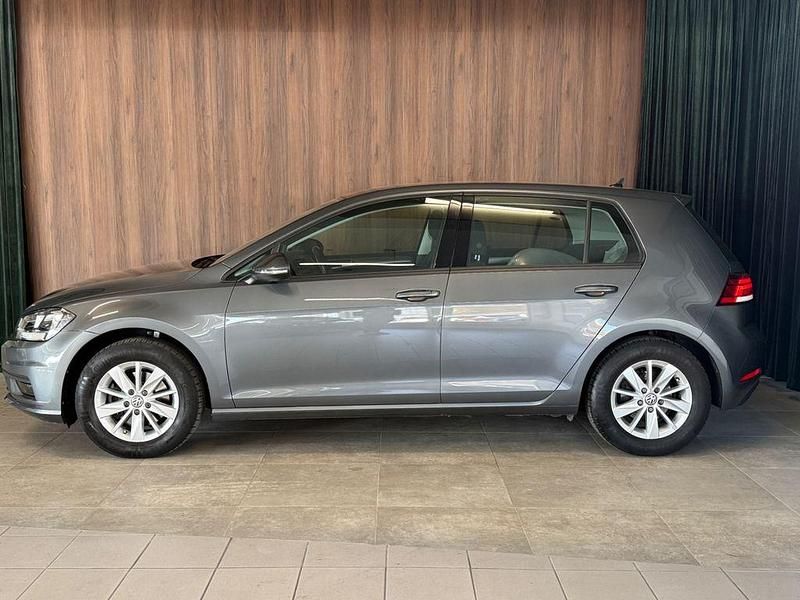 Gebraucht VW Golf VII 116 PS (85 kW) 2020 Grau Limousine