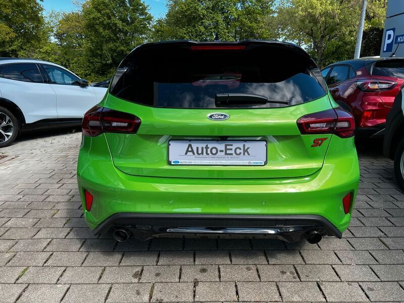 Gebraucht Ford Focus ST 280 PS (205 kW) 2025 Grün Limousine