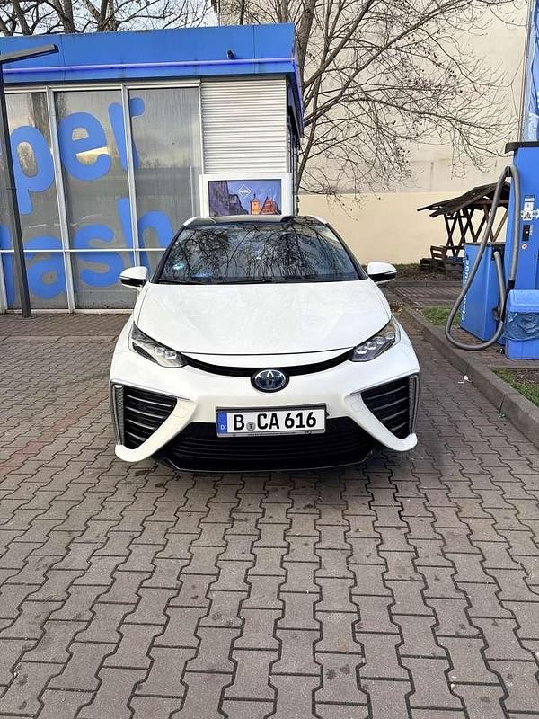 Gebraucht Toyota Mirai 154 PS (113 kW) 2017 Limousine