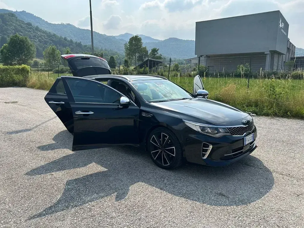 Gebraucht Kia Optima GT 245 PS (180 kW) 2016 Schwarz Limousine