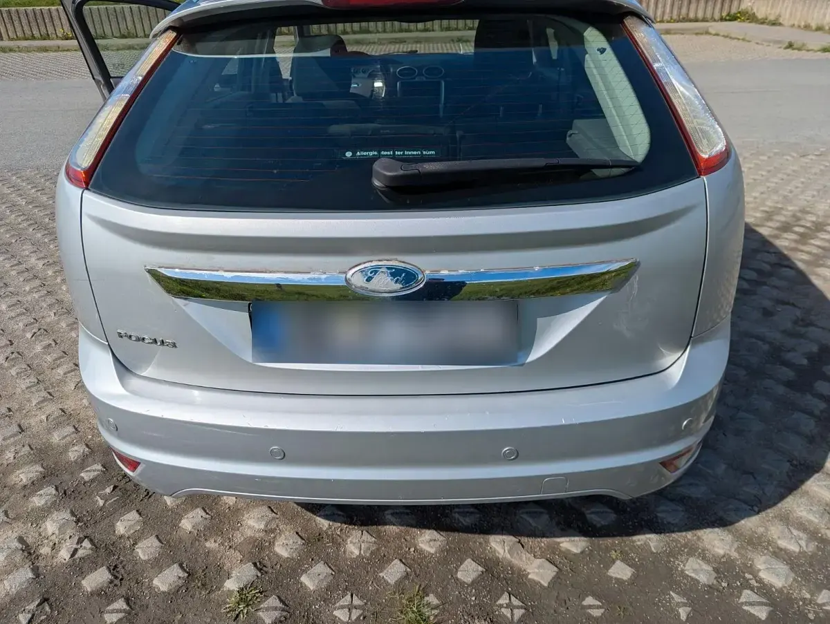 Gebraucht Ford Focus Titanium 145 PS (106 kW) 2008 Silber Limousine