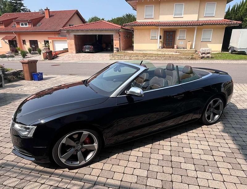 Schwarz Gebraucht 2012 Audi A5 Cabriolet Cabrio | 16.500 € (Teuer) - Bild 1/4
