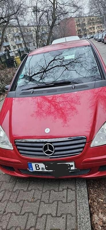 Gebraucht Mercedes 200 136 PS (100 kW) 2005 Rot Limousine