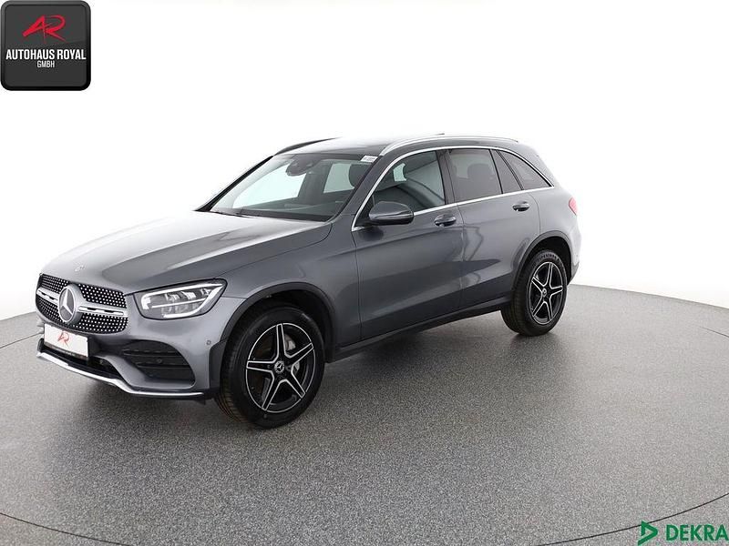 Selenitgrau Gebraucht 2021 Mercedes GLC300e AMG SUV | 35.440 € (Fairer Preis) - Bild 1/4