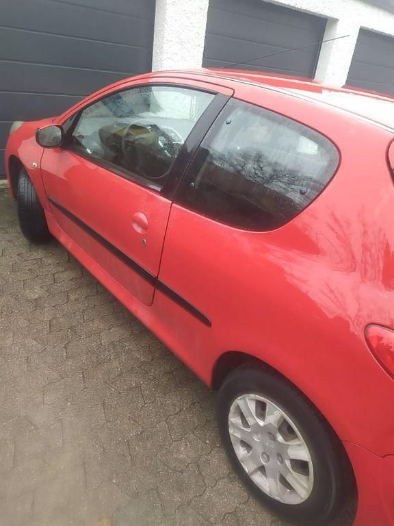 Gebraucht Peugeot 206 73 PS (53 kW) 2009 Rot Limousine