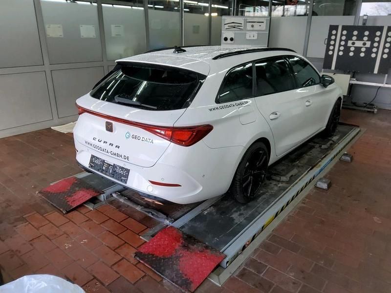 Gebraucht Cupra Leon VZ 150 PS (110 kW) 2023 Weiß Kombi