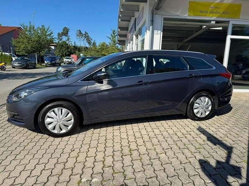 Ocean view / met Gebraucht 2016 Hyundai i40 Classic Kombi | 10.500 € (Fairer Preis) - Bild 1/4