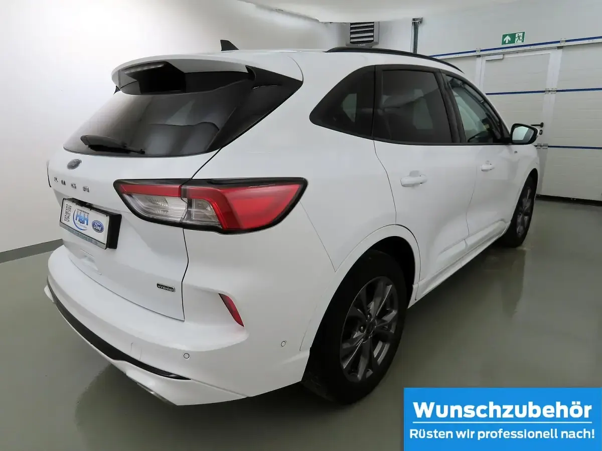 Gebraucht Ford Kuga ST-Line X 225 PS (165 kW) 2020 Frostweiß SUV