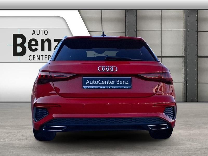 Gebraucht Audi A3 S-Line 150 PS (110 kW) 2022 Rot Limousine