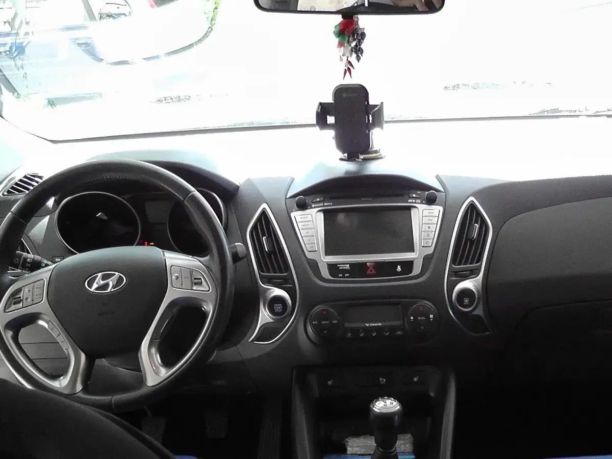 Gebraucht Hyundai ix35 163 PS (119 kW) 2011 Blau SUV
