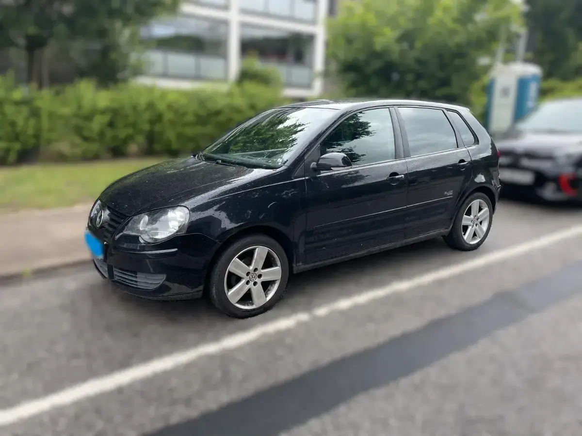 Gebraucht VW Polo Black Edition 70 PS (51 kW) 2009 Schwarz Kleinwagen