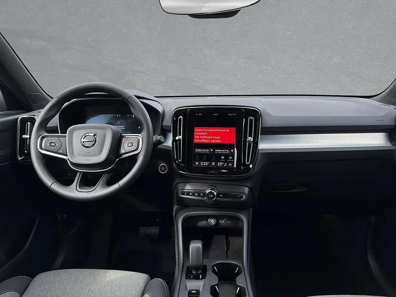 Neu Volvo XC40 Core 163 PS (119 kW) 2026 Blau SUV