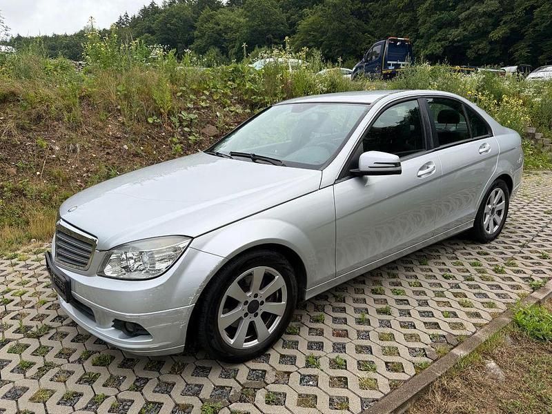 Silber Gebraucht 2008 Mercedes C200 Limousine | 2.999 € (Superpreis) - Bild 1/4