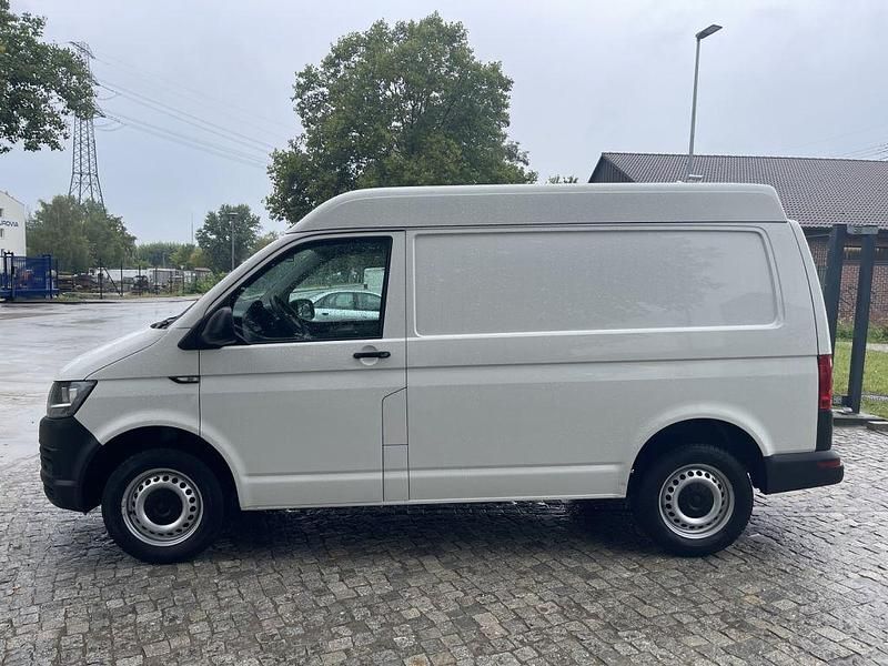 Weiss Gebraucht 2016 VW T6 Van | 12.971 € (Fairer Preis) - Bild 1/4