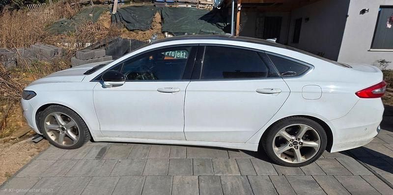 Gebraucht Ford Mondeo Titanium 150 PS (110 kW) 2015 Weiß Limousine