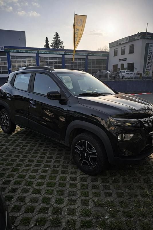 Gebraucht Dacia Spring 33 kW (45 PS) 2022 Schwarz Kleinwagen