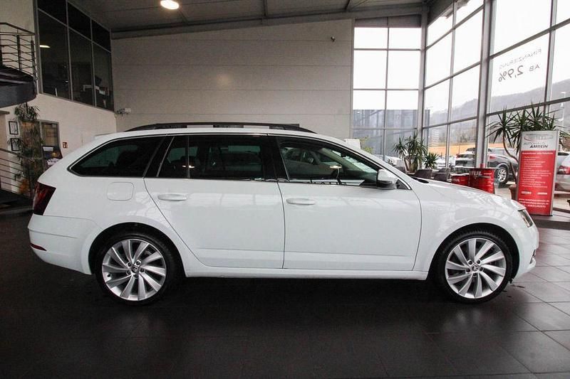 Gebraucht Skoda Octavia Business Line 150 PS (110 kW) 2018 Weiß Kombi