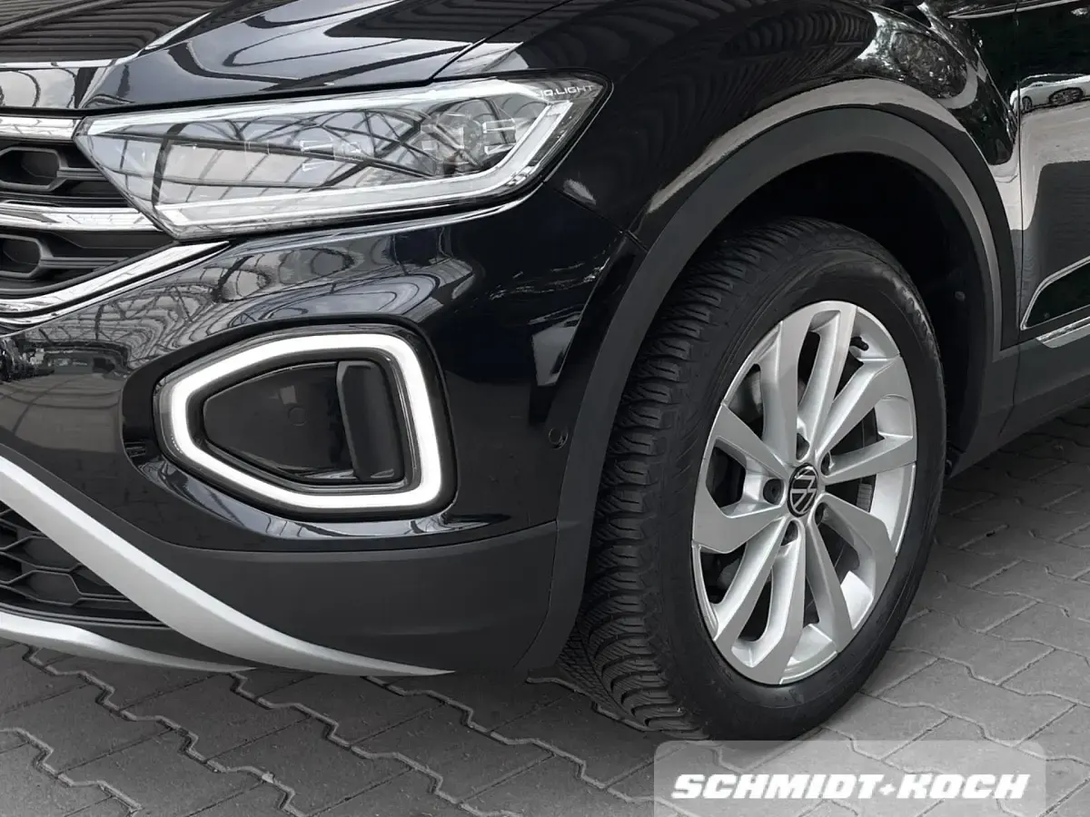 Gebraucht VW T-Roc Style 116 PS (85 kW) 2024 Deep black perleffekt (schwarz) SUV