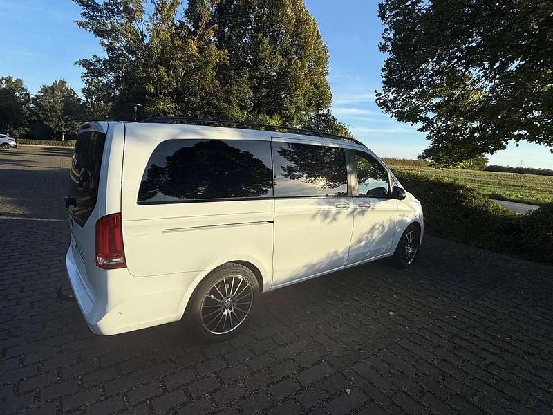 Gebraucht Mercedes V220 Avantgarde Edition 190 PS (139 kW) 2020 Weiß Van / Kleinbus
