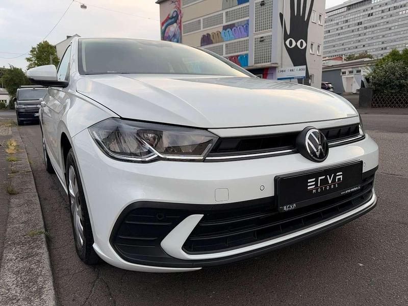 Weiß Gebraucht 2022 VW Polo Life Limousine | 10.950 € (Superpreis) - Bild 1/4