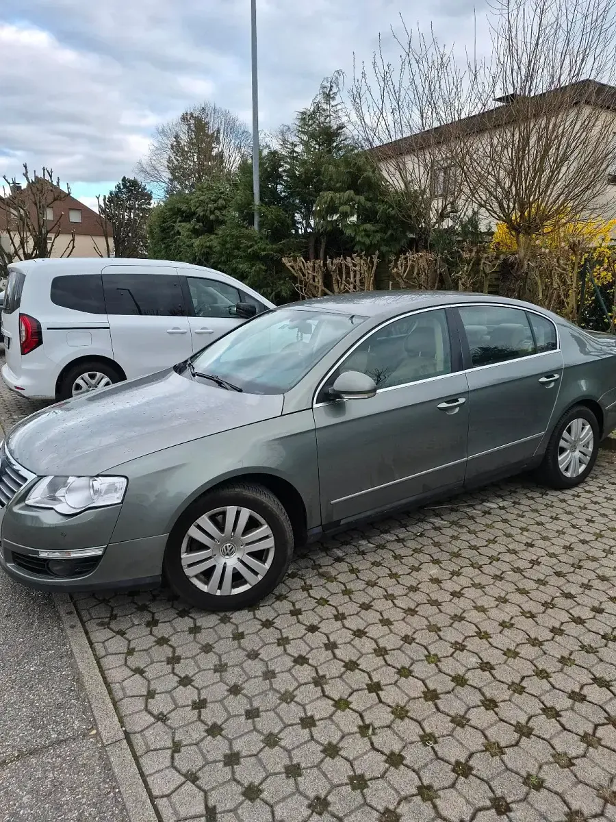 Gebraucht VW Passat 115 PS (84 kW) 2005 Limousine