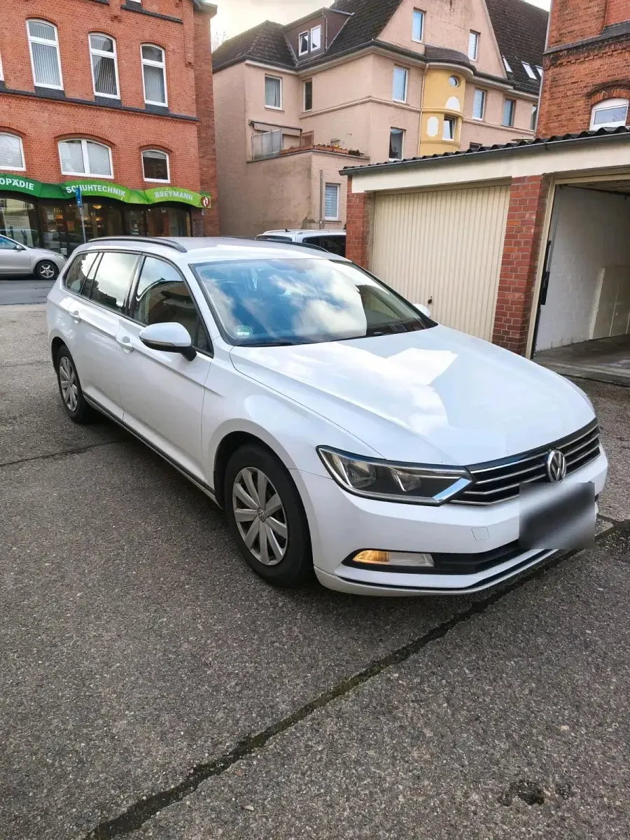 Usata VW Passat 120 CV (88 kW) 2016 Bianco Station wagon