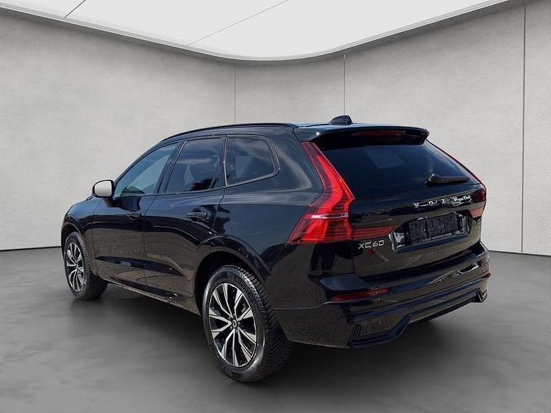 Gebraucht Volvo XC60 Plus 250 PS (183 kW) 2024 Schwarz SUV