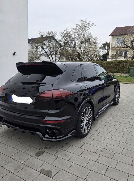 Gebraucht Porsche Cayenne GTS 441 PS (324 kW) 2015 Schwarz SUV