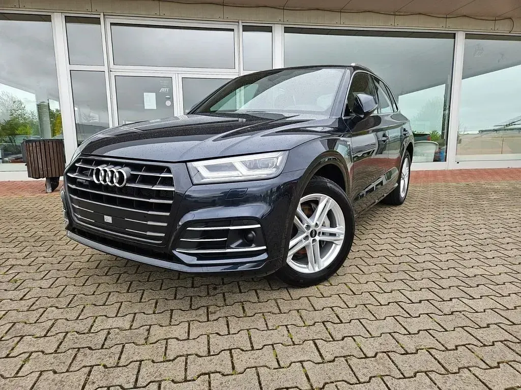 Używany Audi Q5 S-Line 252 KM (185 kW) 2020 Niebieski SUV