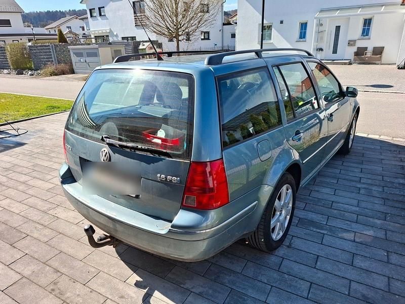 Usata VW Bora Basis 110 CV (80 kW) 2003 Blu Berlina