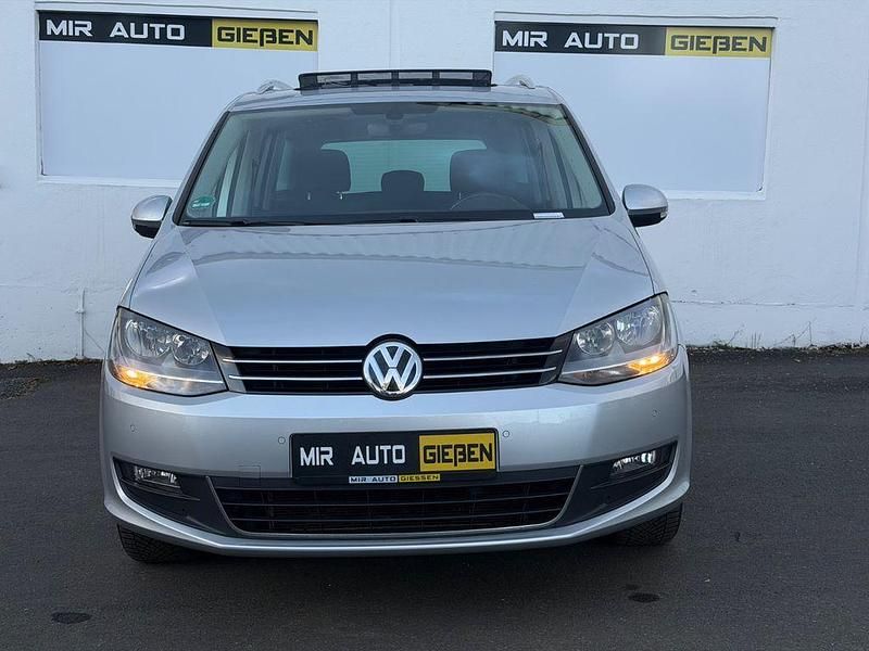 Gebraucht VW Sharan Sound 184 PS (135 kW) 2018 Reflexsilber Van / Kleinbus