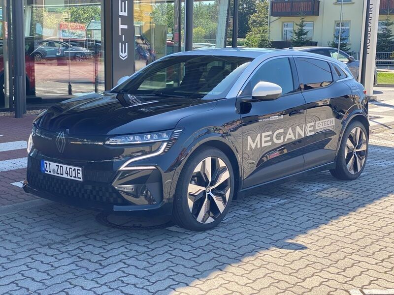 Schwarz Gebraucht 2023 Renault Mégane Techno Limousine | 29.990 € (Guter Preis) - Bild 1/4