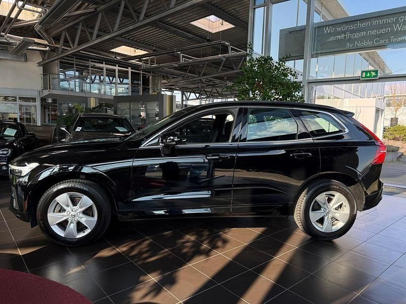 Gebraucht Volvo XC60 Momentum 197 PS (144 kW) 2021 Black stone, solid / solid SUV