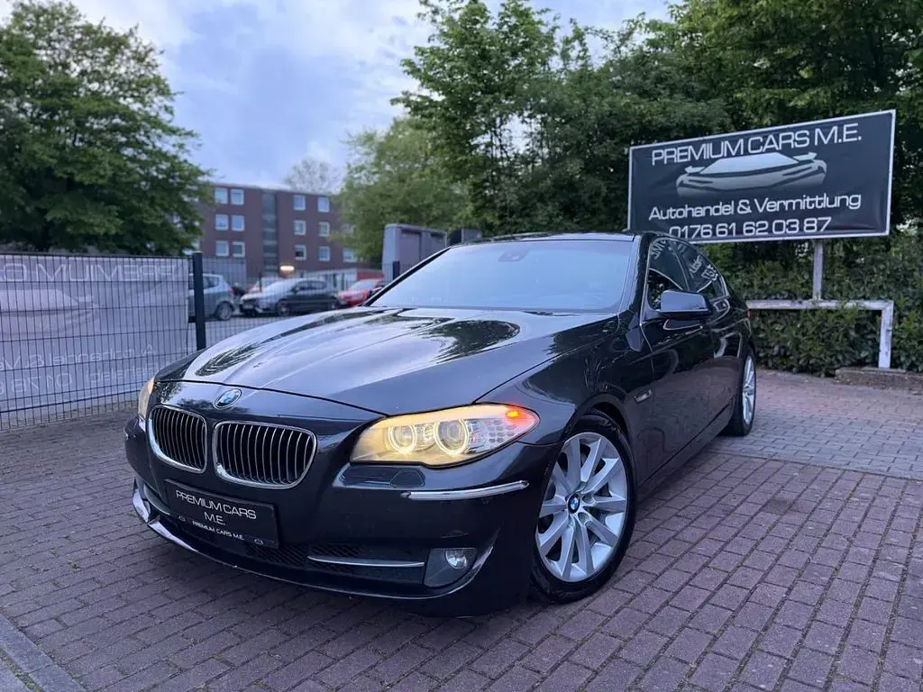 Gebraucht BMW 525 204 PS (150 kW) 2010 Grau Limousine
