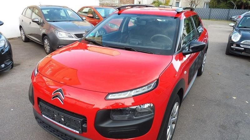 Rouge aden Gebraucht 2017 Citroën C4 Cactus Feel Kleinwagen | 8.950 € (Fairer Preis) - Bild 1/4
