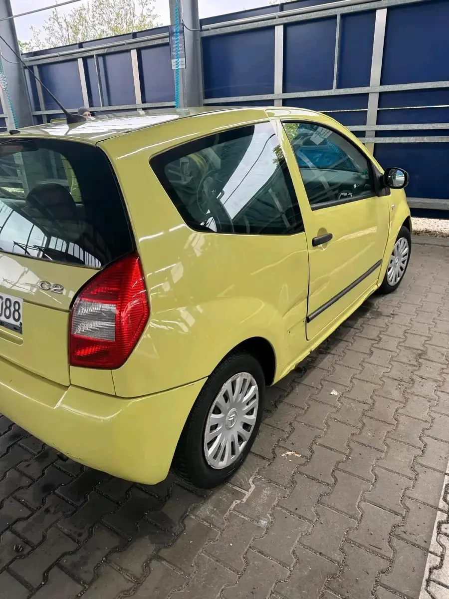 Brugt Citroën C2 60 HK (44 kW) 2007 Gul Hatchback