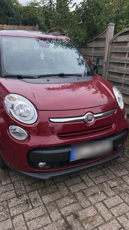 Rot Gebraucht 2014 Fiat 500L Van / Kleinbus | 5.999 € (Superpreis) - Bild 1/4