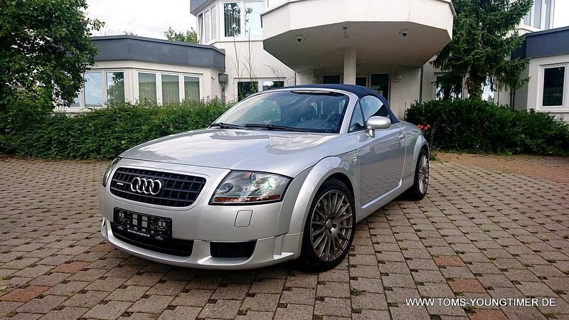 Silber Gebraucht 2003 Audi TT Sport Cabrio | 17.990 € (Teuer) - Bild 1/4