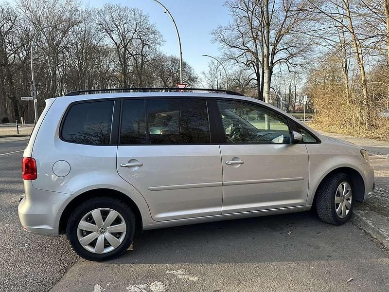 Gebraucht VW Touran 150 PS (110 kW) 2012 Silber Van / Kleinbus