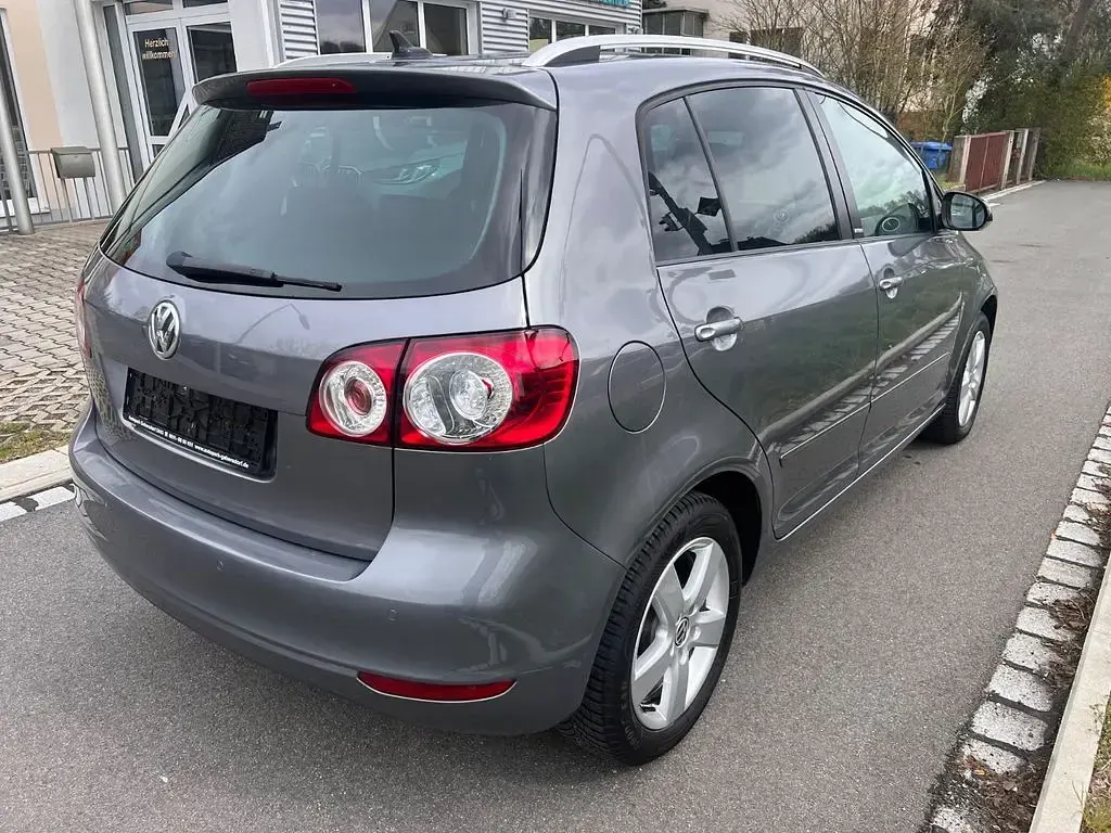Gebraucht VW Golf VII Style 122 PS (89 kW) 2012 United grey Limousine