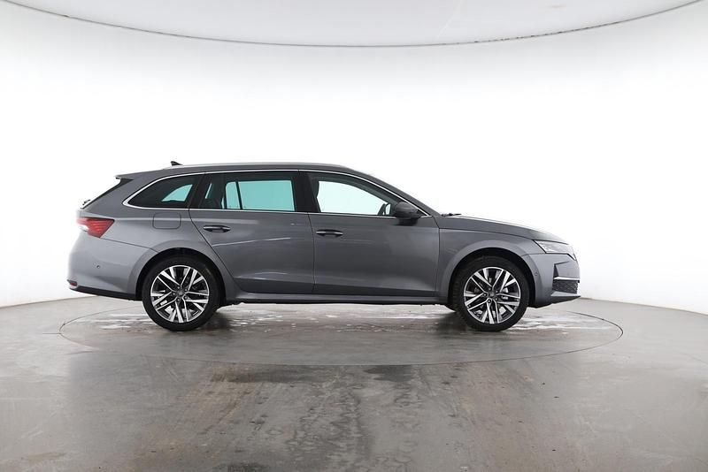 Neu Skoda Octavia Selection 150 PS (110 kW) 2026 Graphite grau Kombi