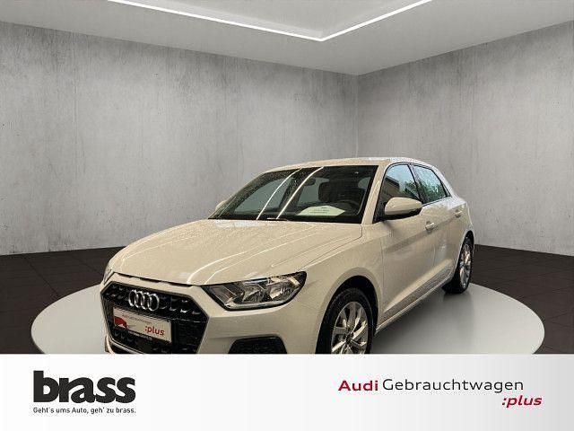 Gletscherweiß metallic Gebraucht 2024 Audi A1 Sportback Advanced Kleinwagen | 23.400 € (Fairer Preis) - Bild 1/4