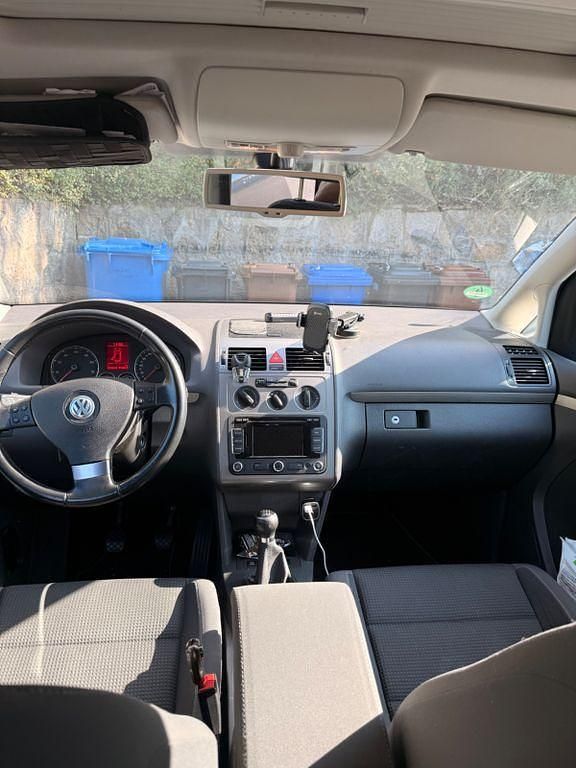 Gebraucht VW Touran Freestyle 140 PS (102 kW) 2010 Schwarz Van / Kleinbus