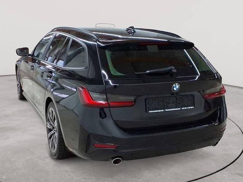 Gebraucht BMW 318 Advantage 150 PS (110 kW) 2021 Schwarz Kombi