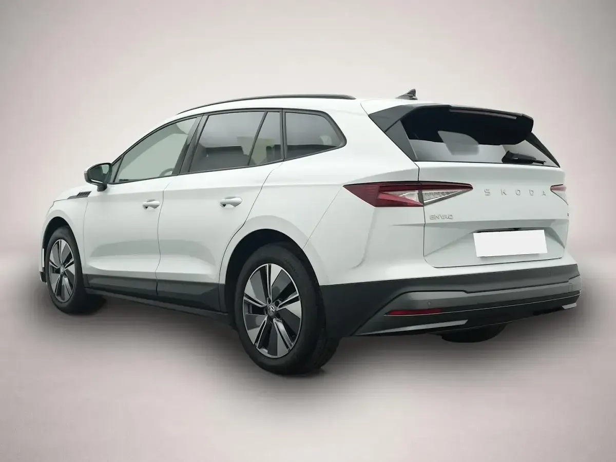 Gebraucht Skoda Enyaq iV Loft 150 kW (204 PS) 2024 Manufacturer SUV
