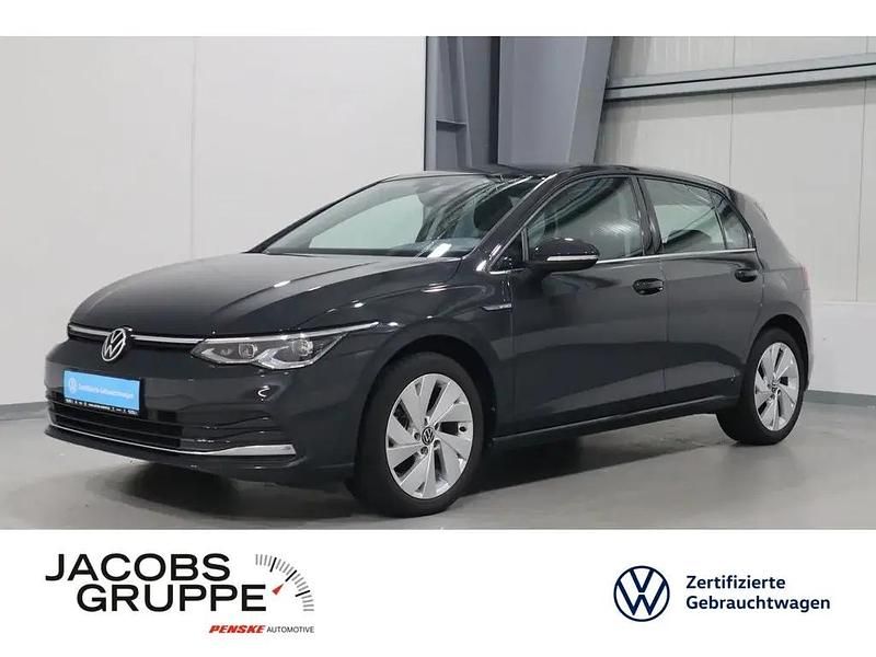 Grau Gebraucht 2021 VW Golf VIII Style Limousine | 19.819 € (Superpreis) - Bild 1/3