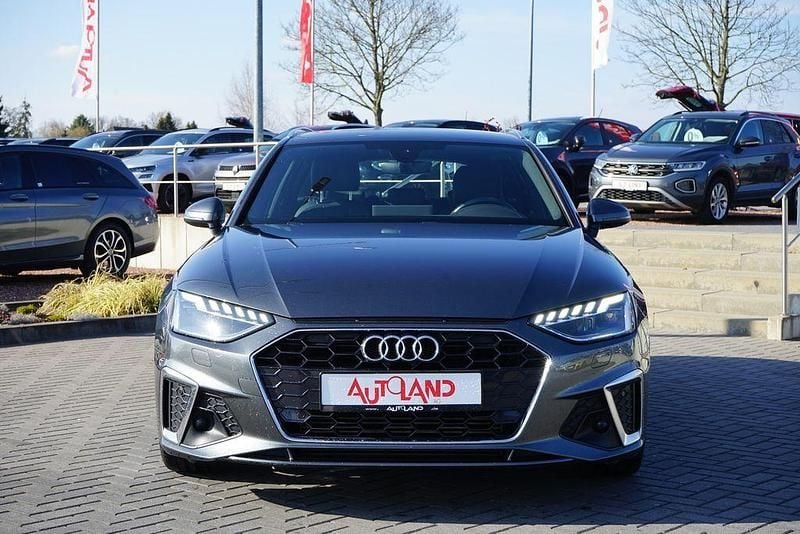 Second-hand Audi A4 S-Line 150 CP (110 kW) 2021 Gri Break