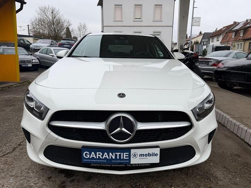 Gebraucht Mercedes A220 190 PS (139 kW) 2019 Weiß Limousine