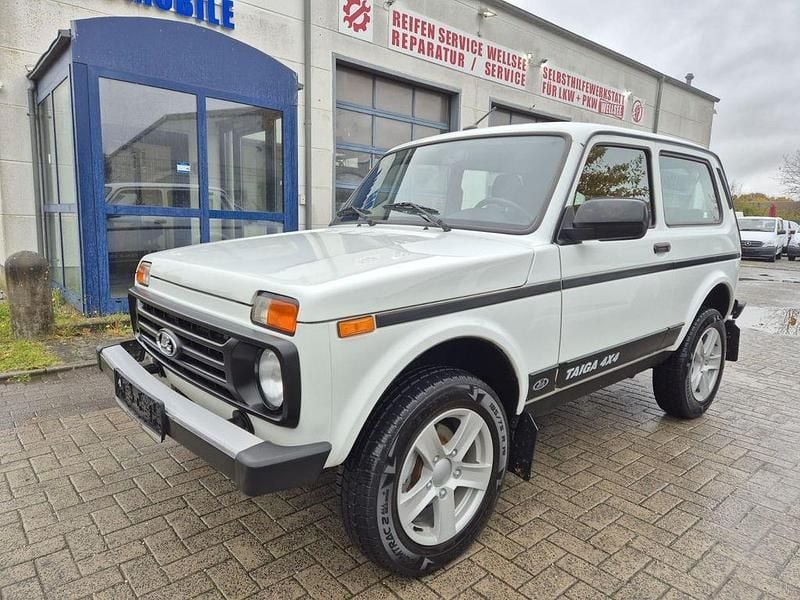 Weiß Gebraucht 2021 Lada Taiga SUV | 13.800 € (Superpreis) - Bild 1/4